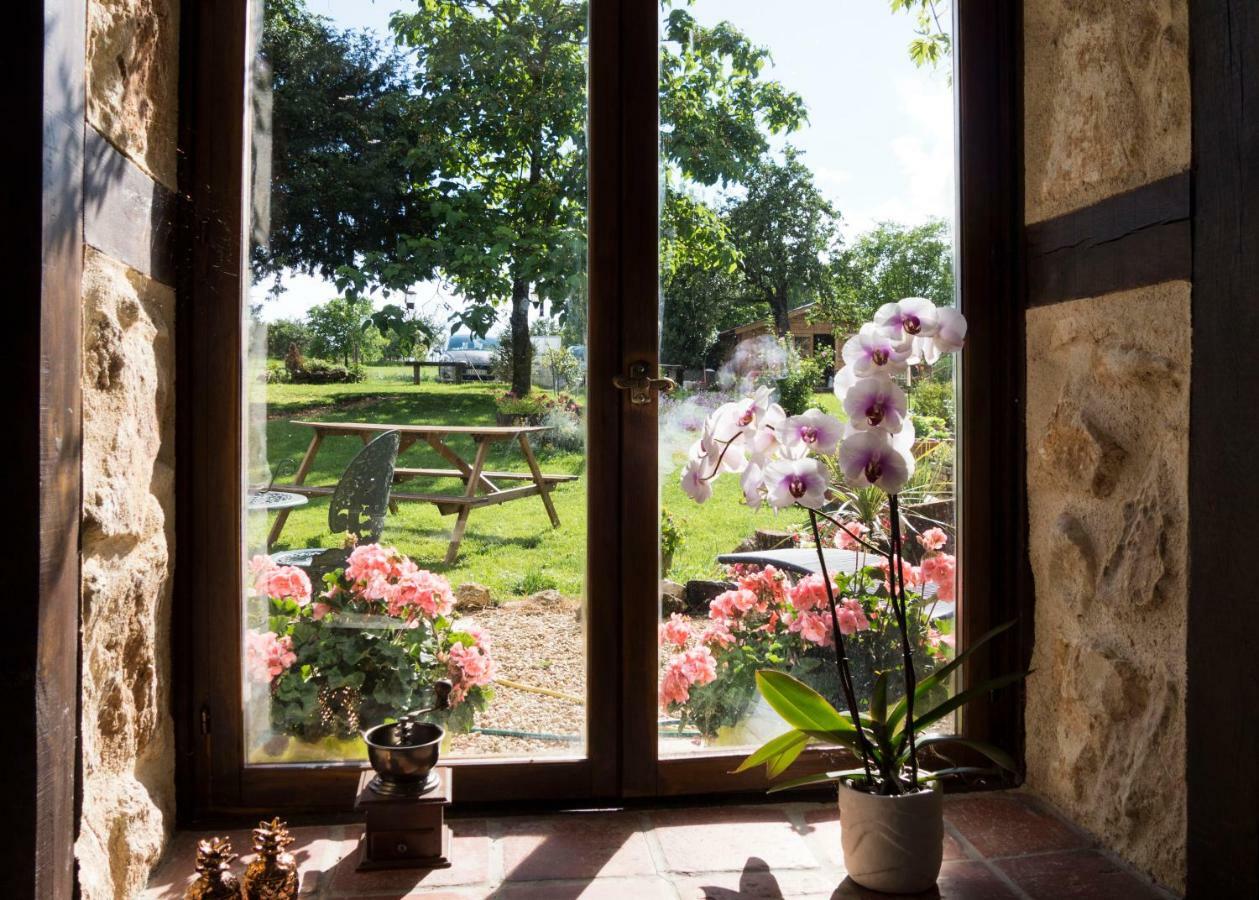 Chez Daisy Villa Montbron Exterior photo